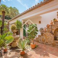 Вилла у моря в Испании, Каталония, Багур, 200 кв.м.