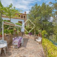 Вилла у моря в Испании, Каталония, Багур, 200 кв.м.