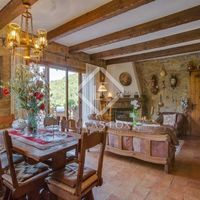 Вилла у моря в Испании, Каталония, Багур, 200 кв.м.