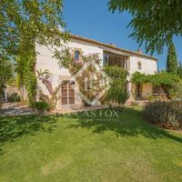 Villa in Spain, Catalunya, Girona, 882 sq.m.