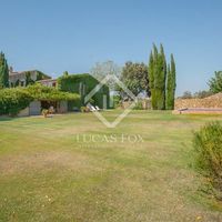 Villa in Spain, Catalunya, Girona, 882 sq.m.