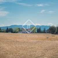 Villa in Spain, Catalunya, Girona, 882 sq.m.