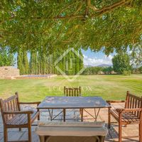 Villa in Spain, Catalunya, Girona, 882 sq.m.