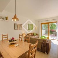 Вилла в горах, у моря в Испании, Каталония, Багур, 150 кв.м.