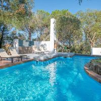 Villa at the seaside in Spain, Catalunya, Girona, 362 sq.m.