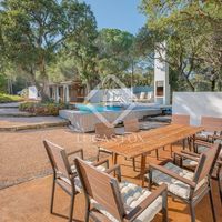 Villa at the seaside in Spain, Catalunya, Girona, 362 sq.m.