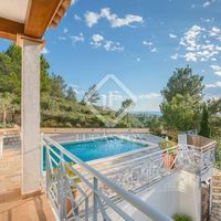 Вилла у моря в Испании, Каталония, Багур, 240 кв.м.