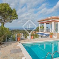 Вилла у моря в Испании, Каталония, Багур, 240 кв.м.