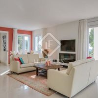 Вилла у моря в Испании, Каталония, Багур, 240 кв.м.