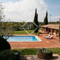 Вилла в Испании, Каталония, Жирона, 2316 кв.м.