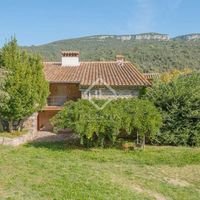 Вилла в горах в Испании, Каталония, Жирона, 500 кв.м.