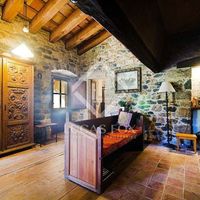 Вилла в горах в Испании, Каталония, Жирона, 500 кв.м.