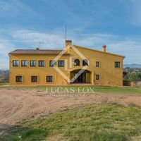 Villa in Spain, Catalunya, Girona, 670 sq.m.