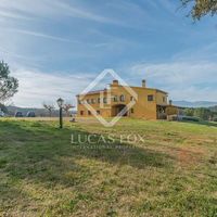 Villa in Spain, Catalunya, Girona, 670 sq.m.