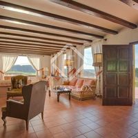 Villa in Spain, Catalunya, Girona, 670 sq.m.