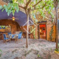 Villa in Spain, Catalunya, Girona, 421 sq.m.