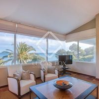 Villa by the lake, at the seaside in Spain, Catalunya, Begur, 343 sq.m.