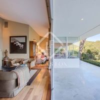 Villa by the lake, at the seaside in Spain, Catalunya, Begur, 343 sq.m.