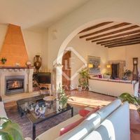 Villa in Spain, Catalunya, Girona, 816 sq.m.