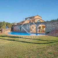 Villa at the seaside in Spain, Catalunya, Girona, 550 sq.m.