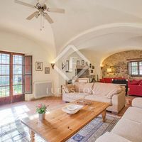 Дом в Испании, Каталония, Жирона, 408 кв.м.