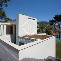 Villa by the lake in Spain, Catalunya, Begur, 527 sq.m.