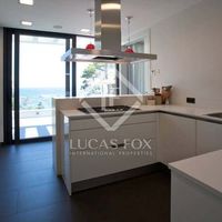 Villa by the lake in Spain, Catalunya, Begur, 527 sq.m.