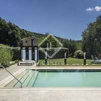 Villa in the mountains in Spain, Catalunya, Girona, 730 sq.m.