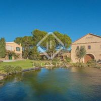 Villa in Spain, Catalunya, Girona, 790 sq.m.