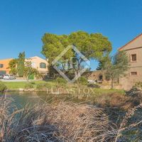 Villa in Spain, Catalunya, Girona, 790 sq.m.