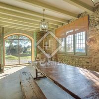 Villa in Spain, Catalunya, Girona, 790 sq.m.