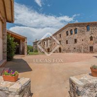 Дом в горах в Испании, Каталония, Жирона, 1790 кв.м.