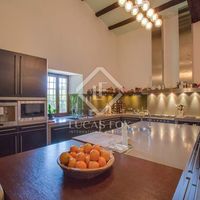 Дом в горах в Испании, Каталония, Жирона, 1790 кв.м.