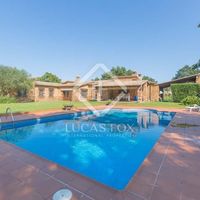 Villa at the seaside in Spain, Catalunya, Girona, 340 sq.m.