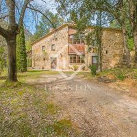 Дом в горах в Испании, Каталония, Жирона, 258 кв.м.