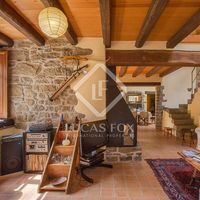 Дом в горах в Испании, Каталония, Жирона, 258 кв.м.