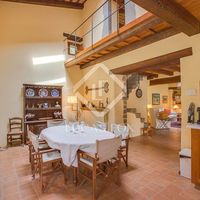 Дом в горах в Испании, Каталония, Жирона, 258 кв.м.