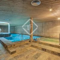 Villa in Spain, Catalunya, Girona, 720 sq.m.