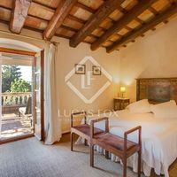 Villa in Spain, Catalunya, Girona, 720 sq.m.