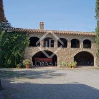 Дом в Испании, Каталония, Жирона, 900 кв.м.