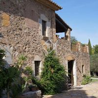 Дом в Испании, Каталония, Жирона, 900 кв.м.