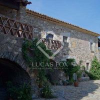 Дом в Испании, Каталония, Жирона, 900 кв.м.