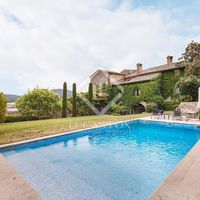 Villa in Spain, Catalunya, Girona, 1150 sq.m.