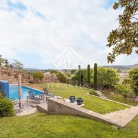 Villa in Spain, Catalunya, Girona, 1150 sq.m.