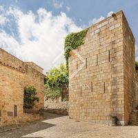 Villa in Spain, Catalunya, Girona, 1150 sq.m.