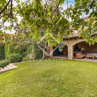 Villa in Spain, Catalunya, Girona, 1150 sq.m.