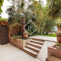 Villa in the big city in Spain, Catalunya, Girona, 399 sq.m.