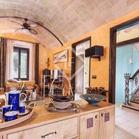 Villa in the big city in Spain, Catalunya, Girona, 399 sq.m.