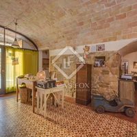 Villa in Spain, Catalunya, Girona, 789 sq.m.