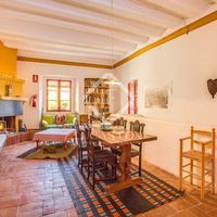 Villa in Spain, Catalunya, Girona, 789 sq.m.